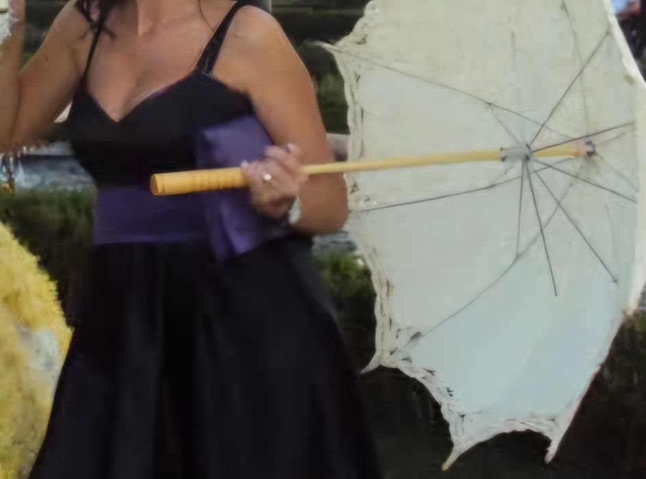 Rochita potrivita mărimea S