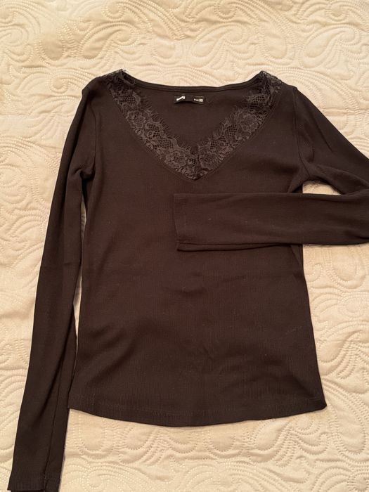 Bluza neagra marime S-M