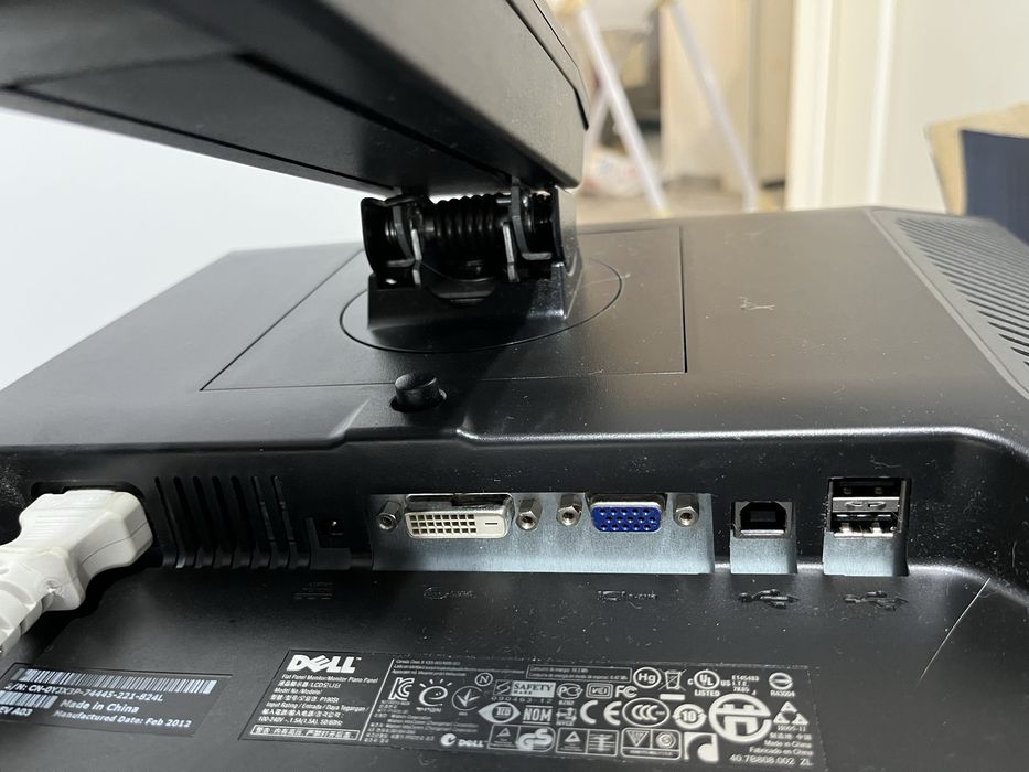 Monitor DELL  utilizat