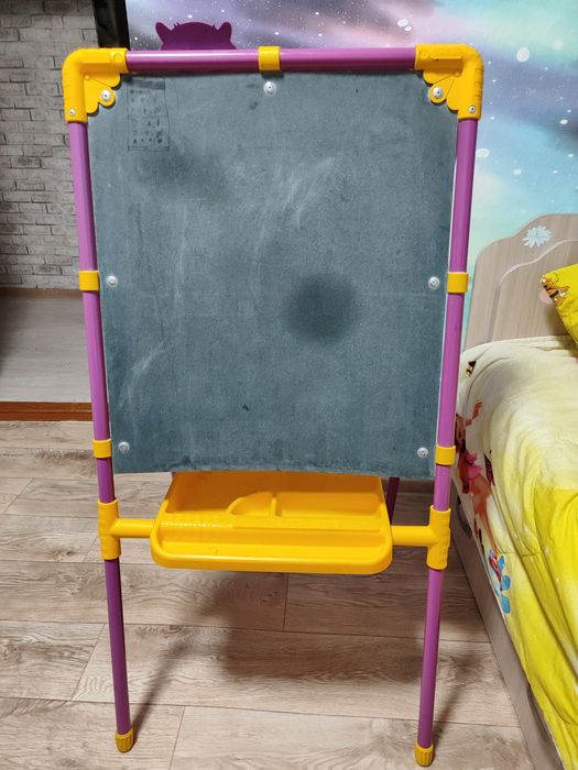 Детский мольберт