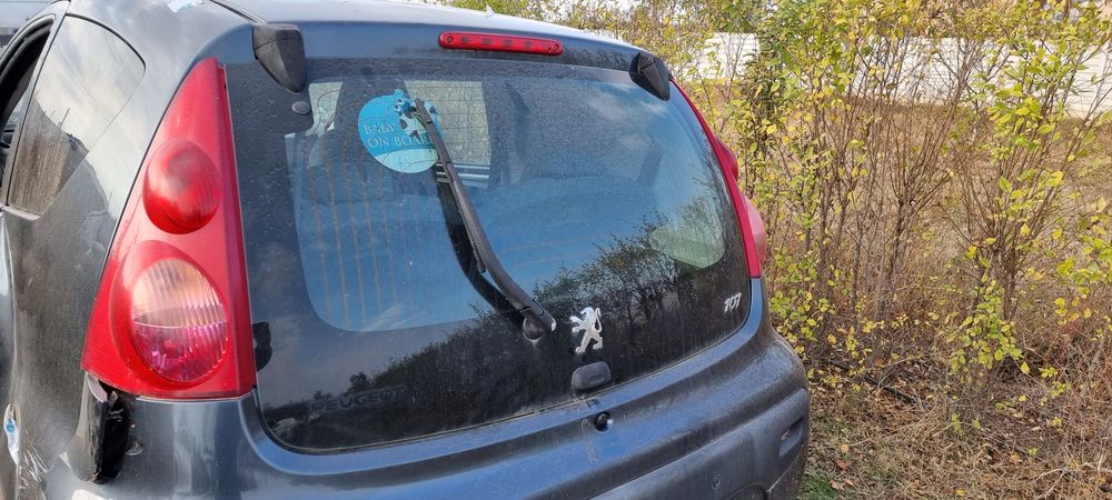 Hayon peugeot 107