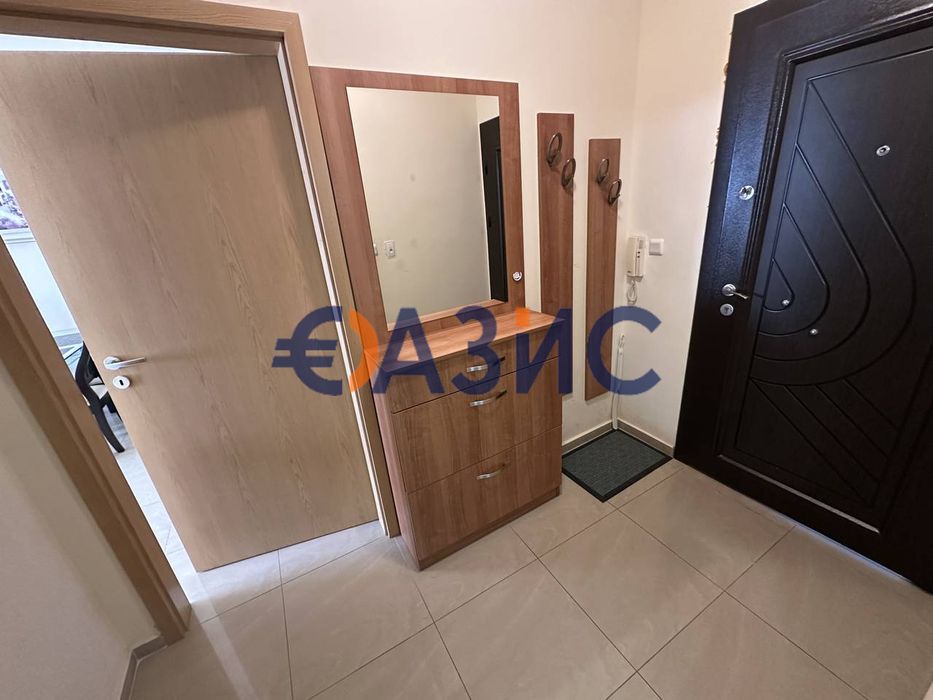 Продава се Двустаен апартамент в к.к. Слънчев бряг - 64 кв.м за 693 €/кв.м - Снимка #4