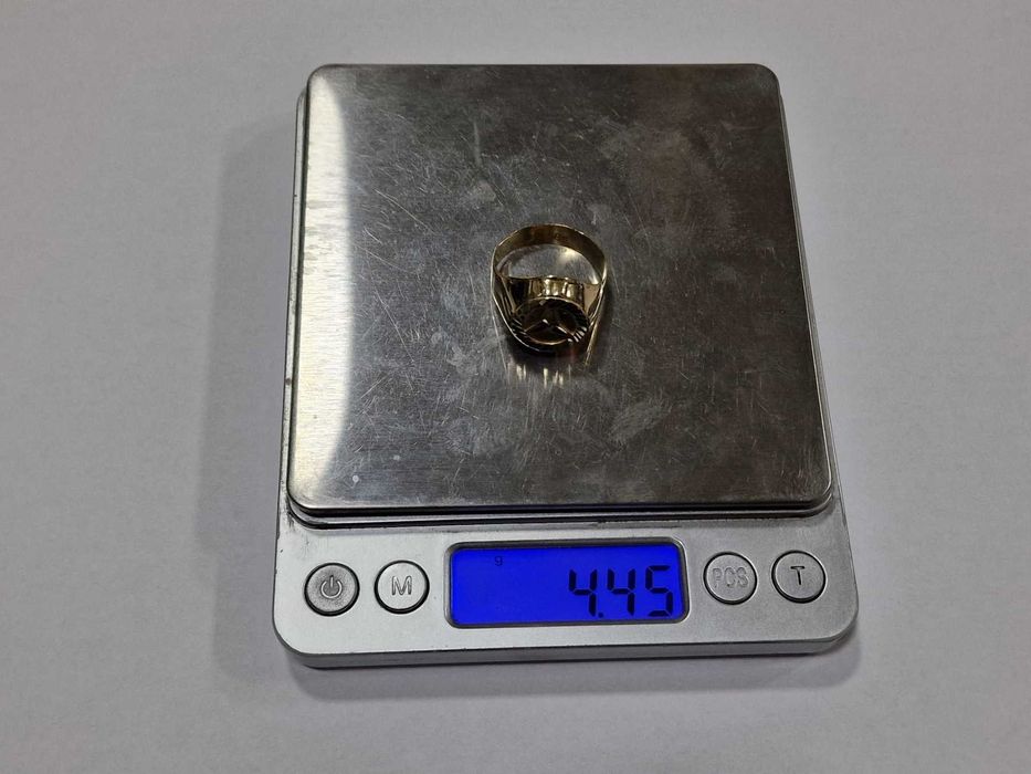 Златен пръстен 14К 585 / 4,45 гр.