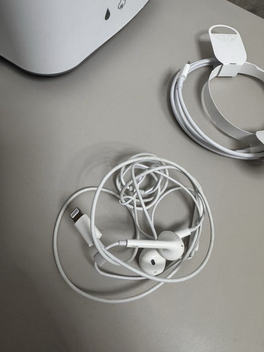 Кабель для зарядки