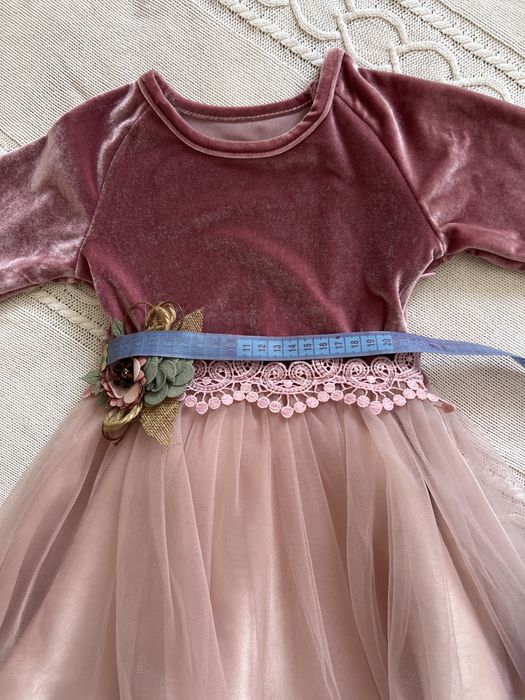 Нарядное платье для девочки