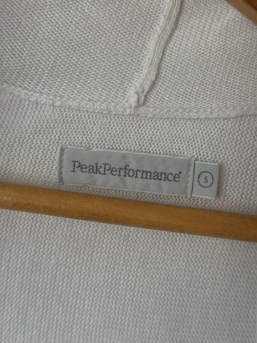 Cardigan alb Peak Performance