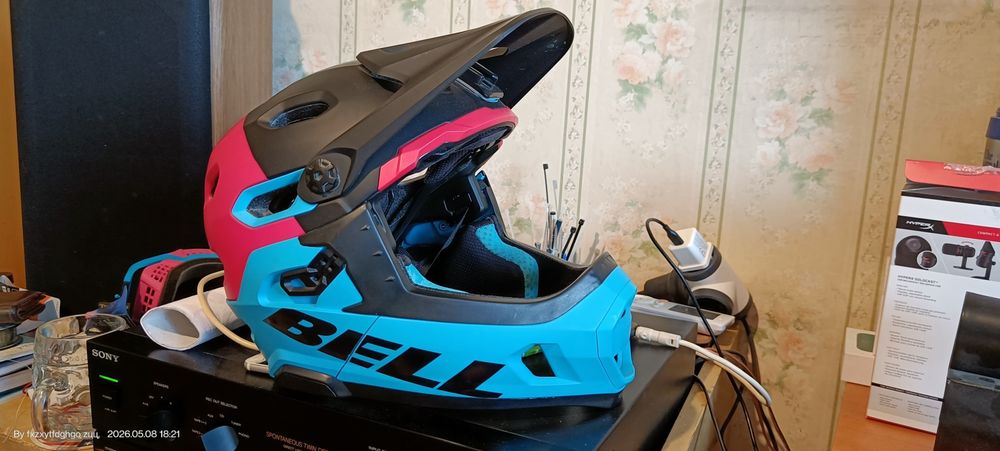 Каска Bell Super DH S
