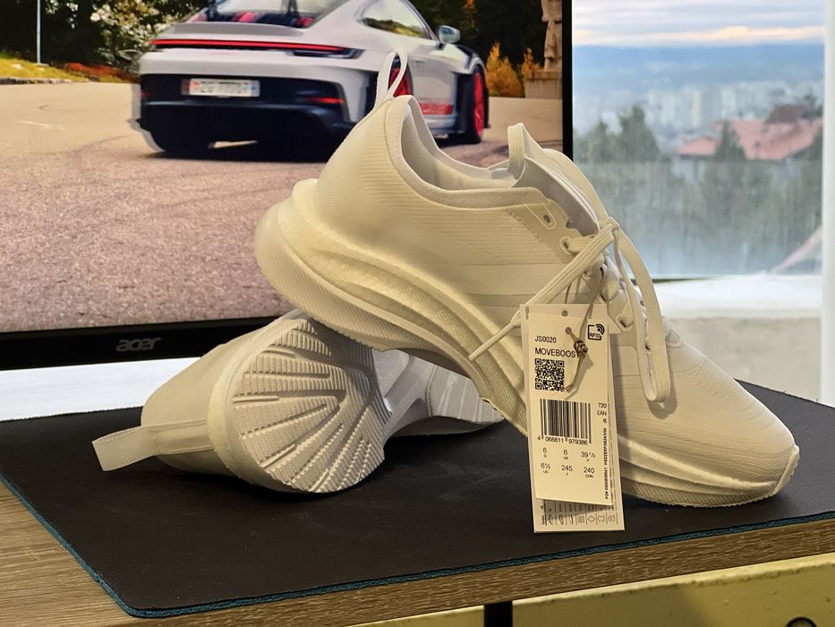 Нови оригинални обувки Adidas Moveboost 39 ¹/³