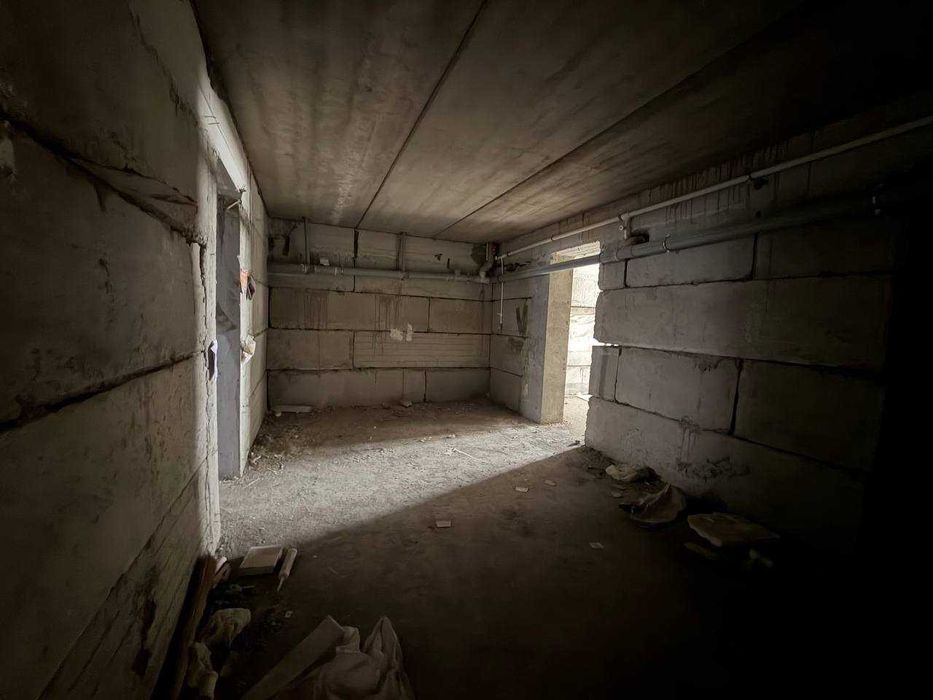 Продаётся 3х комн квартира на цокольном этаже Ор-р Шайхулолам Киви