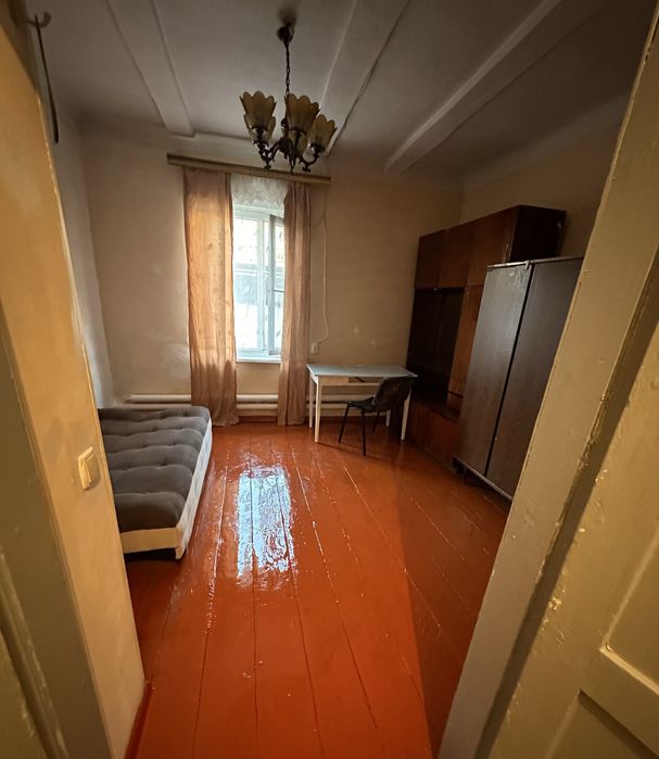 Срочно сдам одну комнату в доме