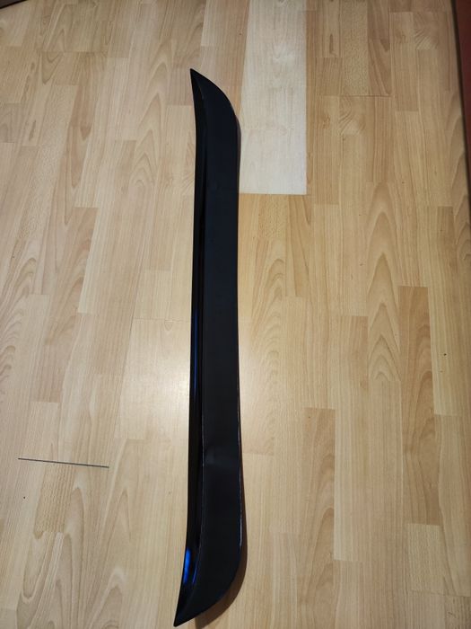 Eleron luneta lip codita Mercedes C Class W205 2007-2014 negru lucios