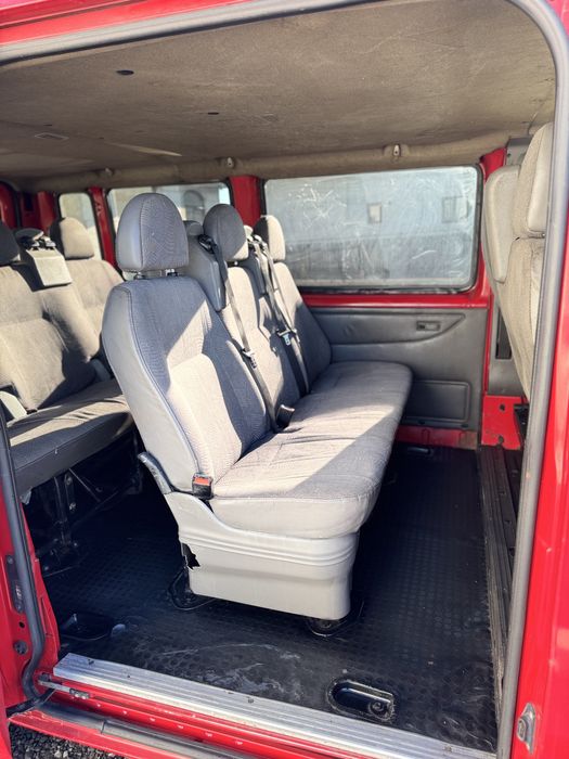 Ford transit 8+1 locurii