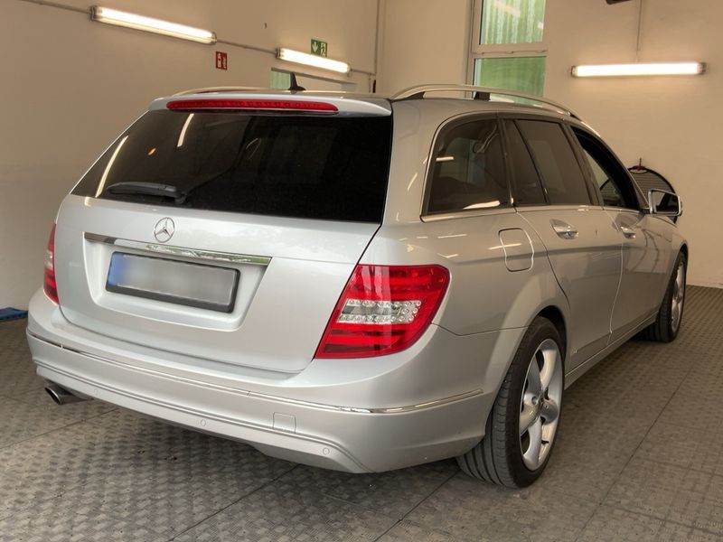 Mercedes-Benz C-Klasse C 220 CDI T BlueEfficiency Avantgarde 2013