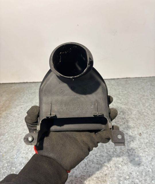 Tubulatura admisie aer Ford Focus prima generatie