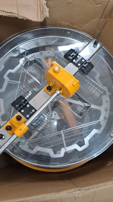 Центрофуга за мед. 3/12 радиална.