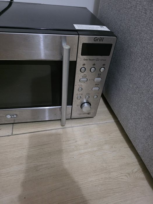 Cuptor cu microunde LG