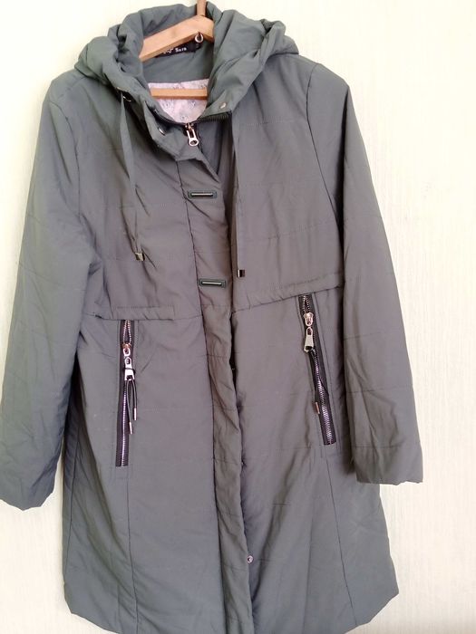 продам женскую верхнюю одежду