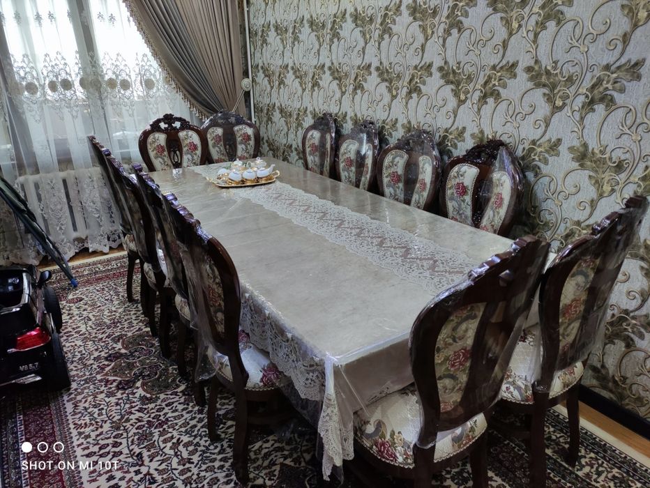 Продам стол стулья
