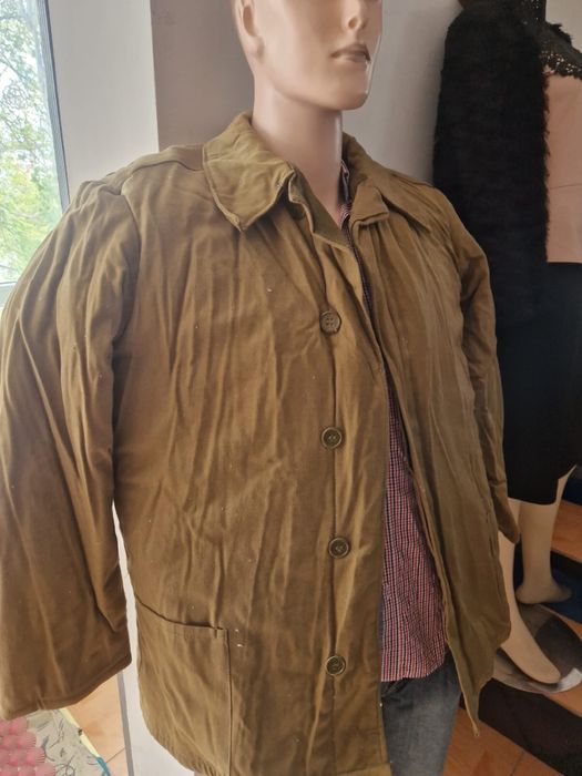 Продаются бушлаты и шинели