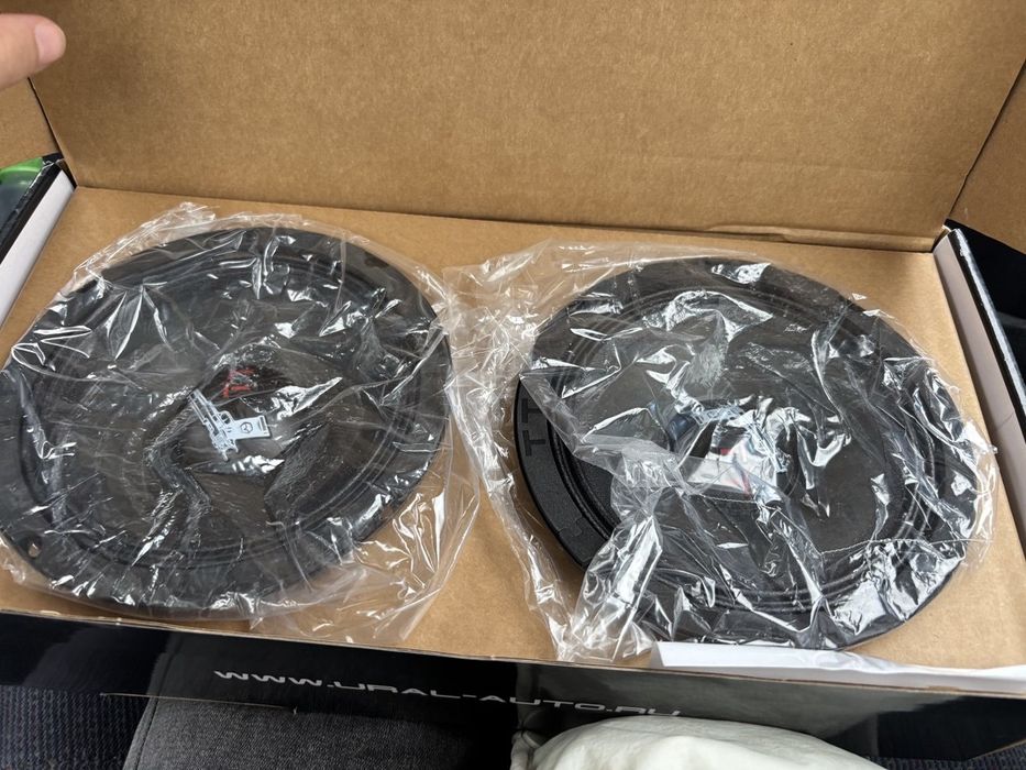 Продам динамики в машину