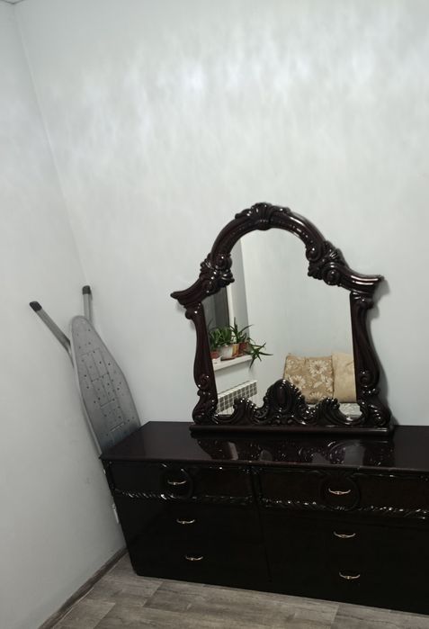 Тумбы, комод (Италия)