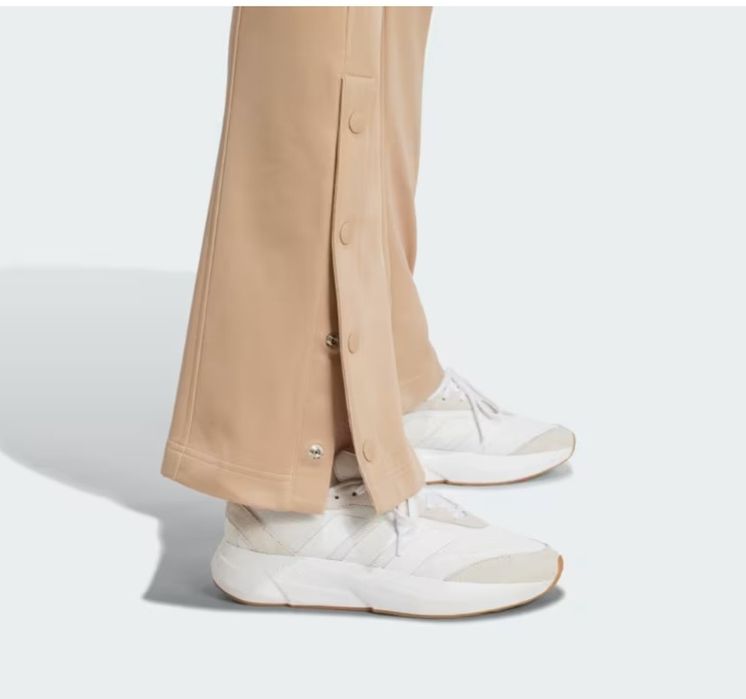 Бежов анцуг Adidas