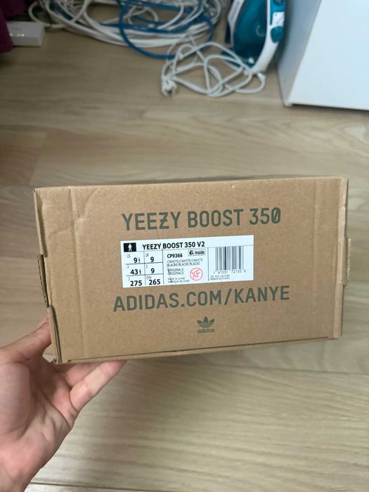 Adidas Yeezy Boost Triple White 39-43