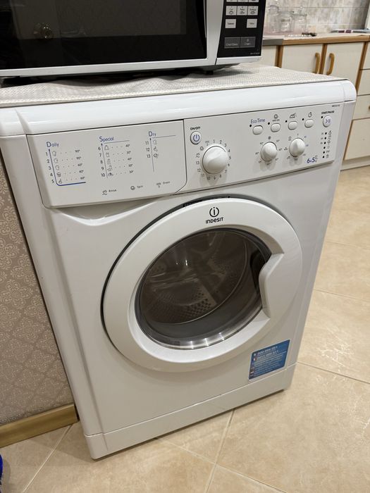 Стиральная машина Indesit