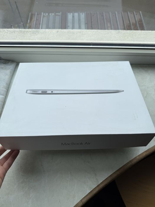 Macbook air 13 early 2015