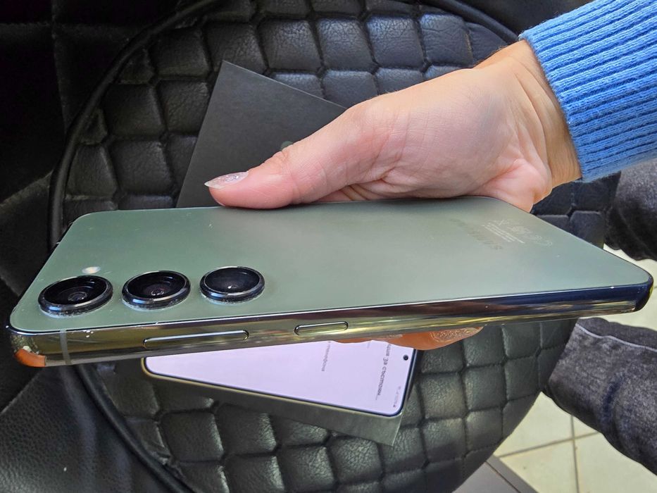 Samsung Galaxy S23 8/256