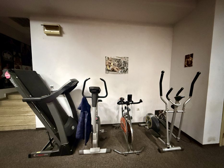 Професионално фитнес оборудване Ivan уреди  машини  кардио