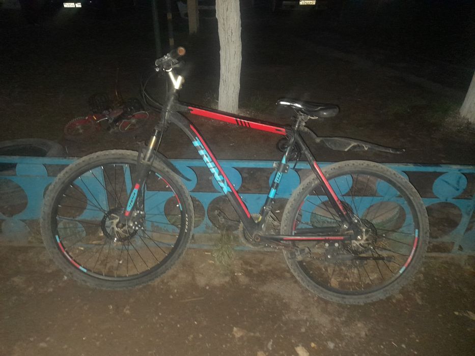 Продам велик Срочно