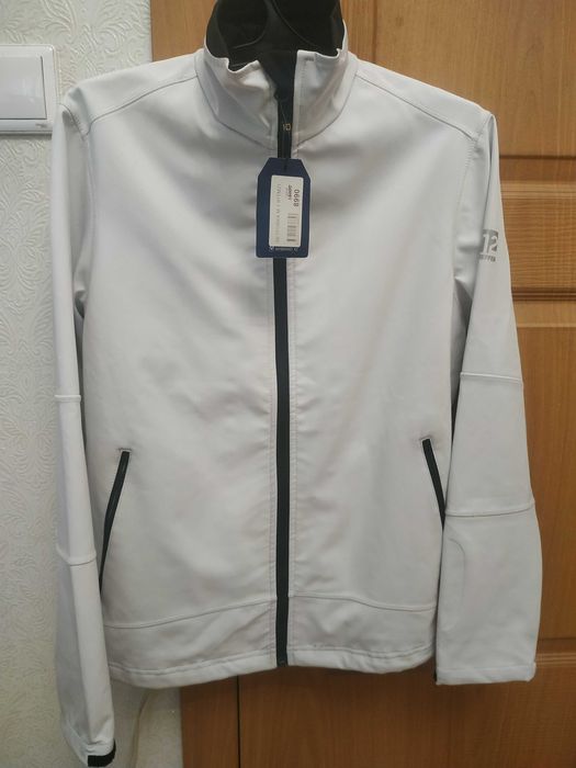 Ветровка-курточка