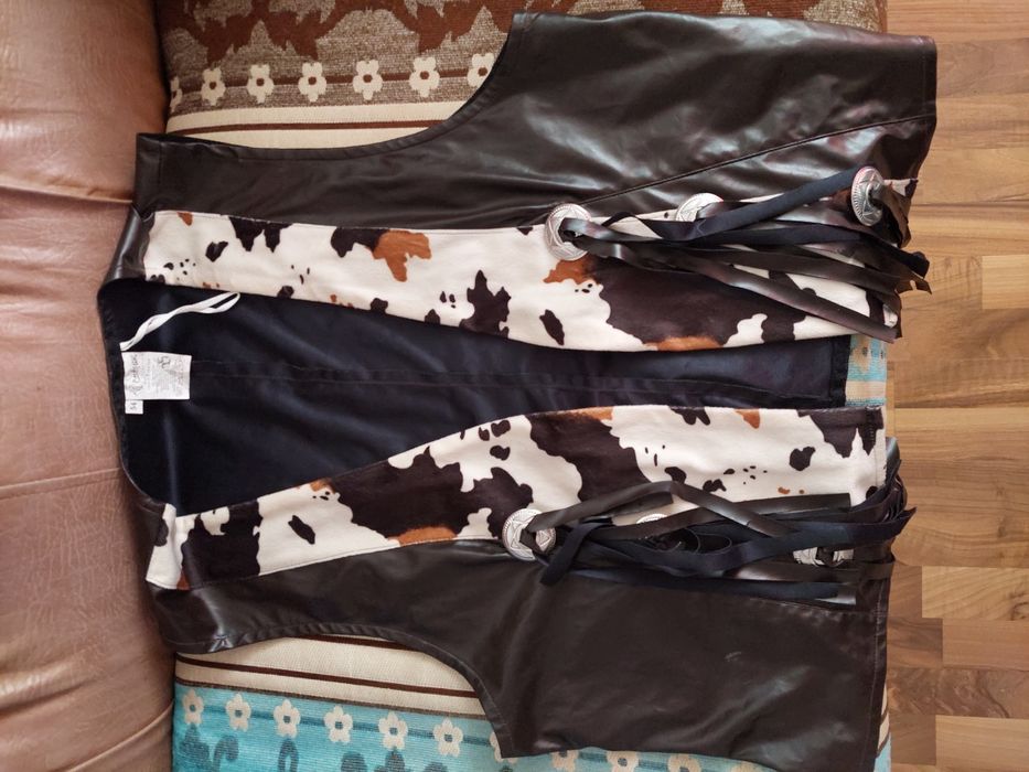 Vesta de barbat,model frumos,imitatie de piele