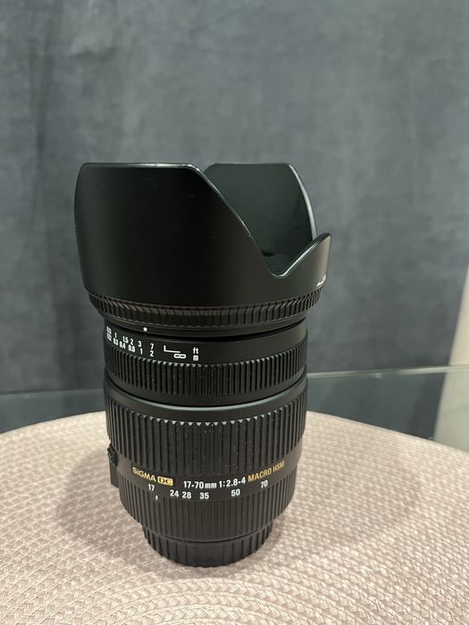 Canon EOS 750D + 50mm 1.8f + sigma 17-70mm 2.8f