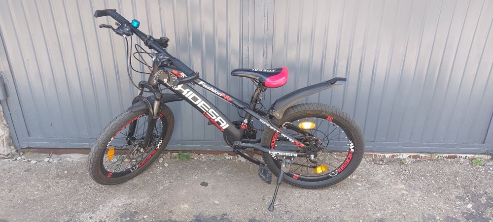 Vând bicicleta copii 9-12 ani