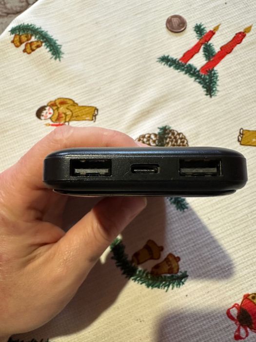 Vând Baterie externă 10.000 mah.