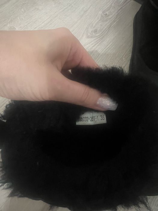 Продам женские угги натуралка