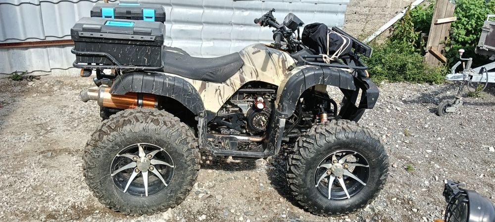 Квадроциклы в отличном состоянии