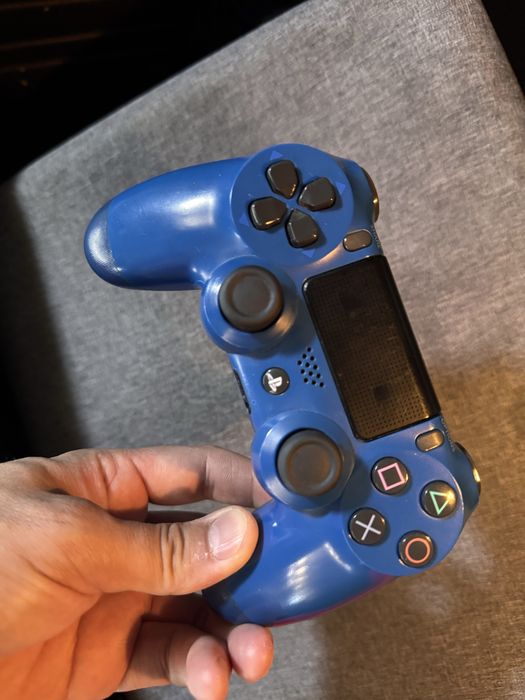 Продам Playstation 4 slim