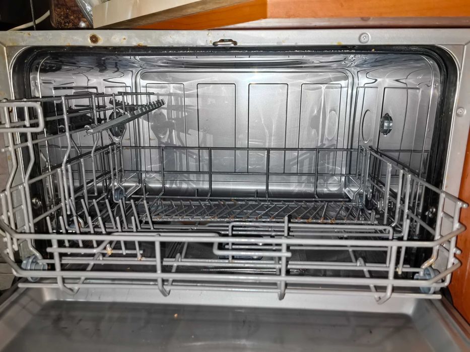 Съдомиялна. Midea