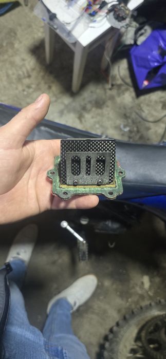 Dezmembrez Suzuki rm 250 2t.  Rm125