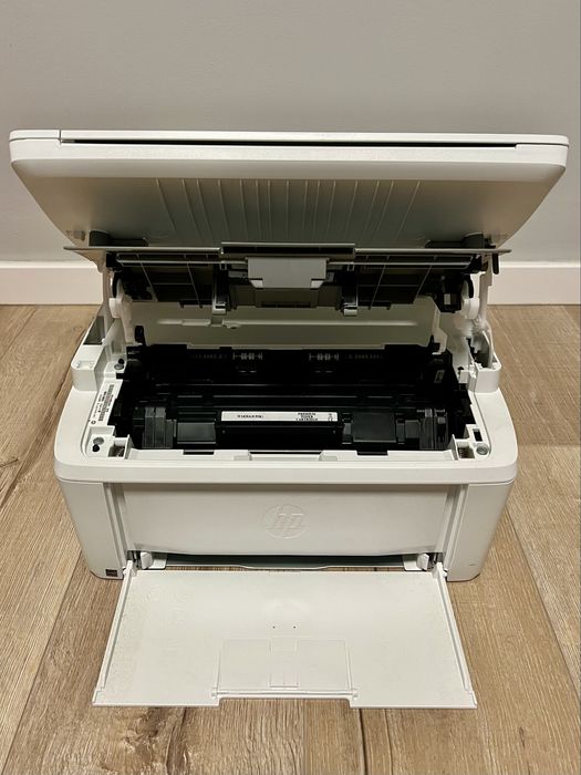 Imprimanta Multifunctionala HP LaserJet M140W, WIFI, USB