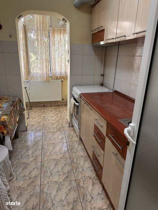 Apartament 2 camere decomandat, et. 3 - Ale. Zorilor