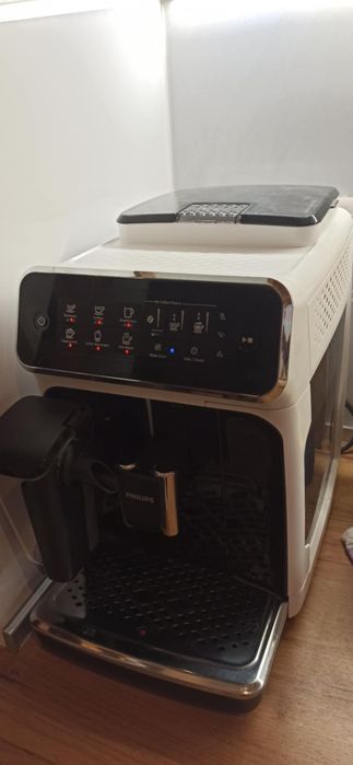 Кафеавтомат Philips EP3243/50 LatteGo