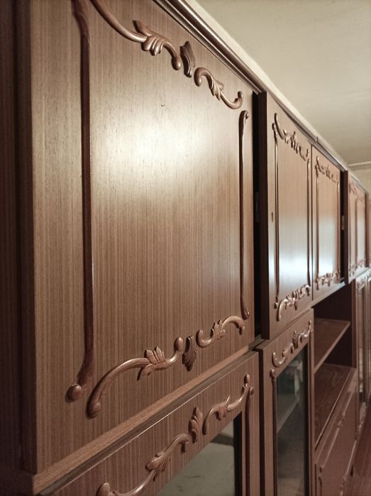 Стенка Румыния цвет орех