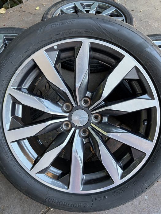 Джанти с гуми 5x108 54.1 EVO