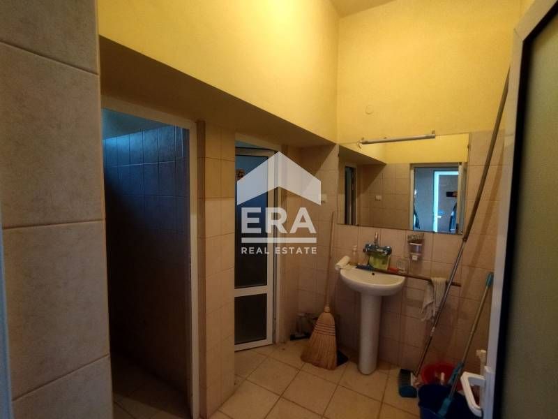 Продава се Промишлена сграда в Димитровград - 376 кв.м за 226 €/кв.м - Снимка #11