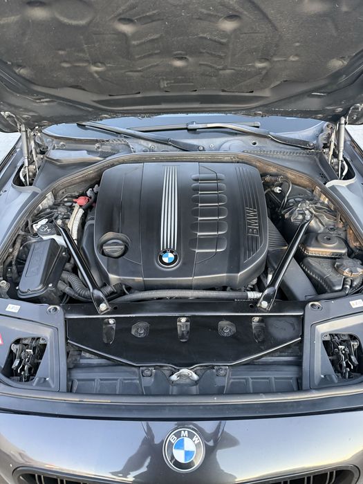 BMW 530d F10 • 3.0d 245 CP • ZF 8HP • HUD • Distronic • Suspensie Adaptivă • 2011