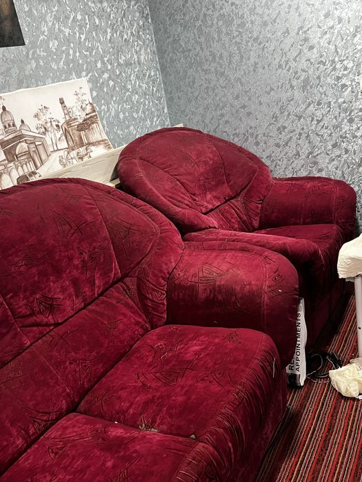 Divan Kreslo kelishtirib bervoraman kere bosa.